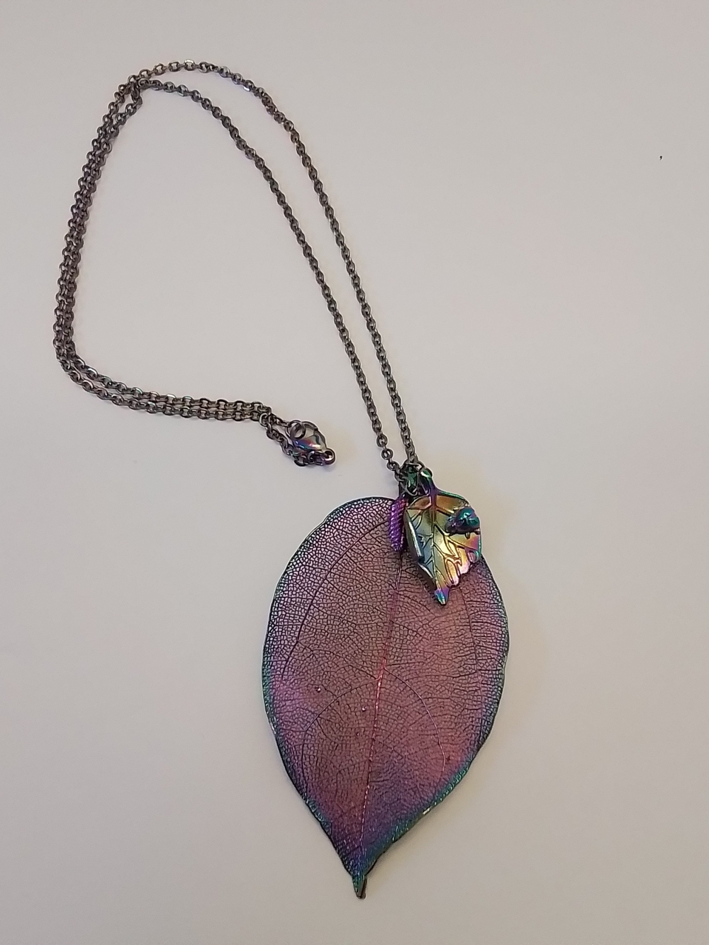 Rainbow Iridescent Leaf Pendant Necklace - Women Jewelry